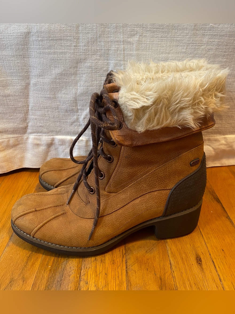 Merrell Brown Tan Lace-Up Heeled Ankle Boots with Cream Faux-Fur Cuff